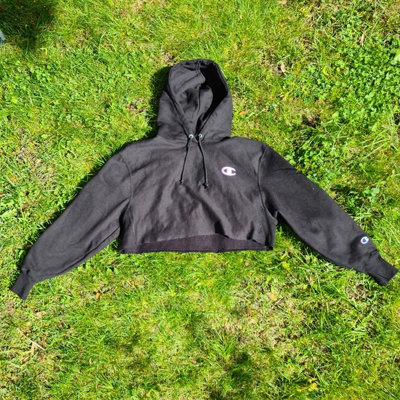Medium, cropped, womens, black, Champion hoodie. - Picture 2 of 4